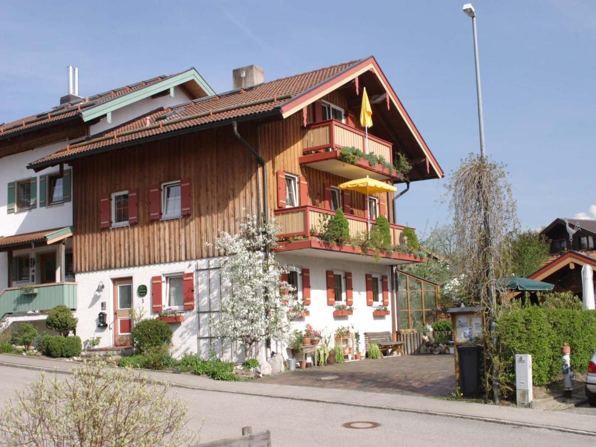 Haus Oberland Lägenhet Bad Endorf Exteriör bild