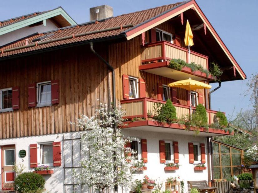 Haus Oberland Lägenhet Bad Endorf Exteriör bild