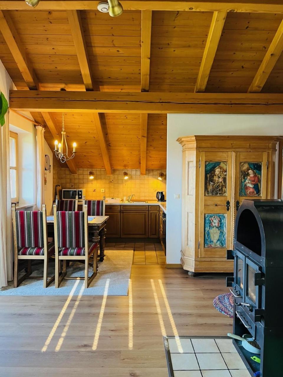 Haus Oberland Lägenhet Bad Endorf Exteriör bild