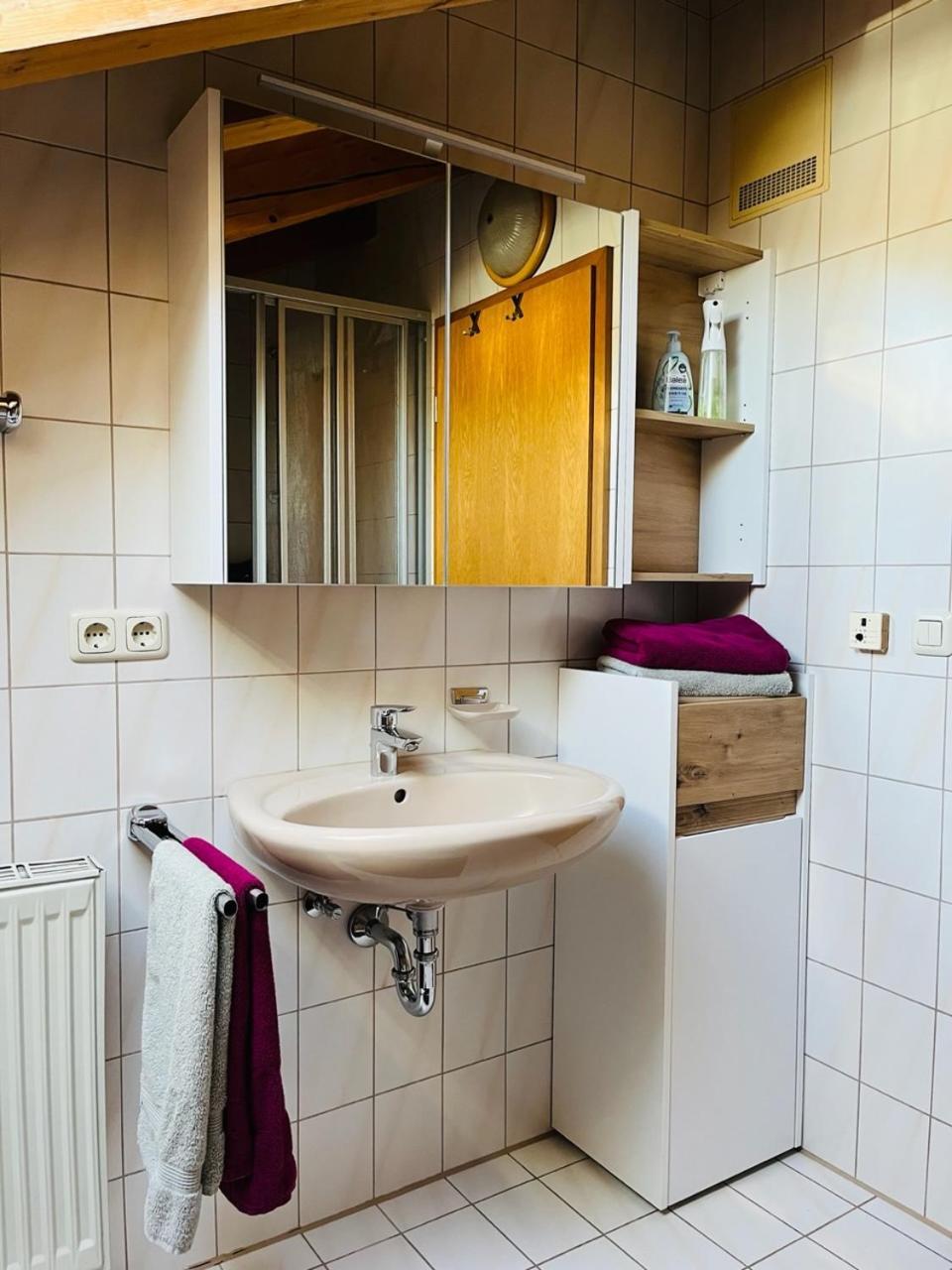 Haus Oberland Lägenhet Bad Endorf Exteriör bild